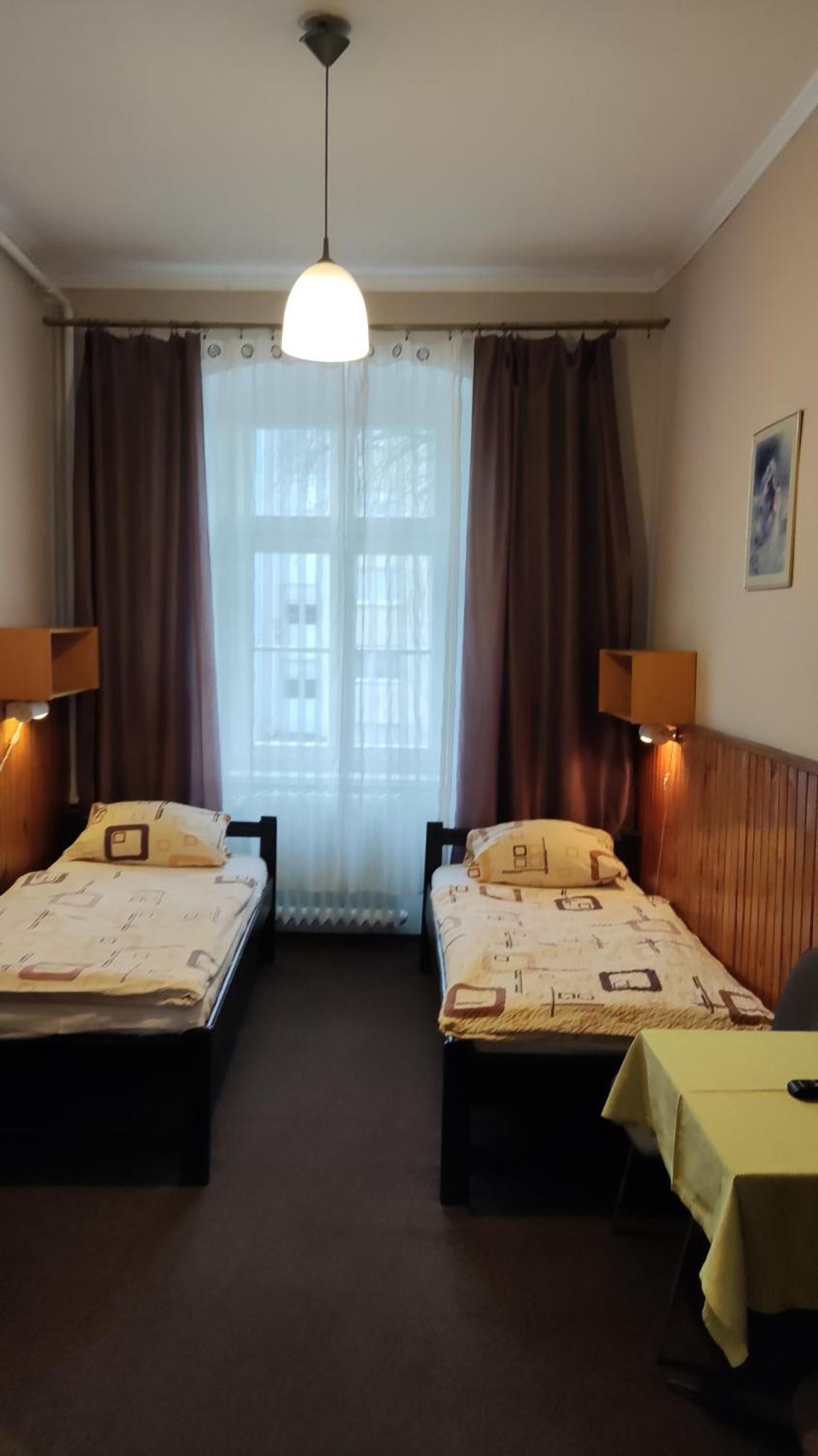 Hotel Polonia Namysłów Bagian luar foto