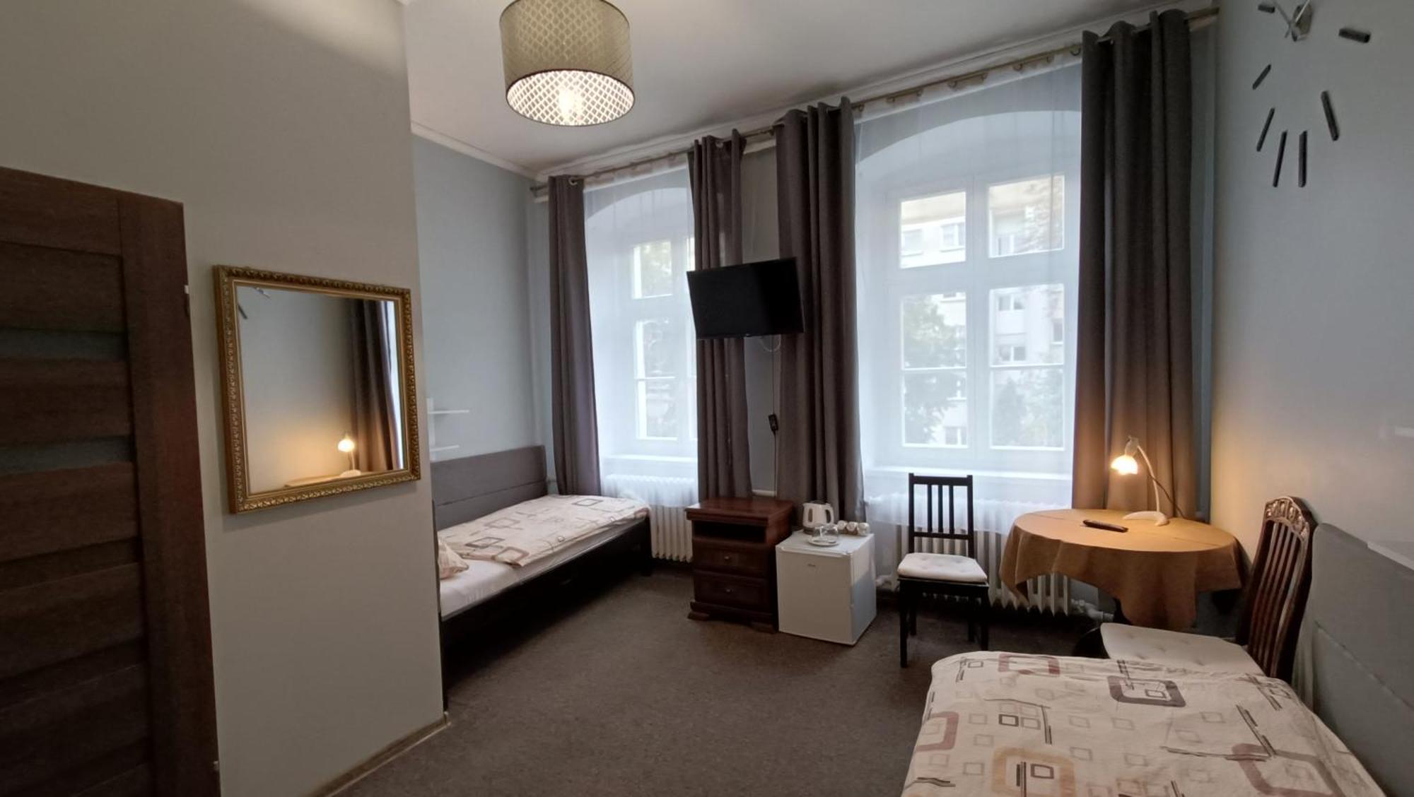 Hotel Polonia Namysłów Bagian luar foto