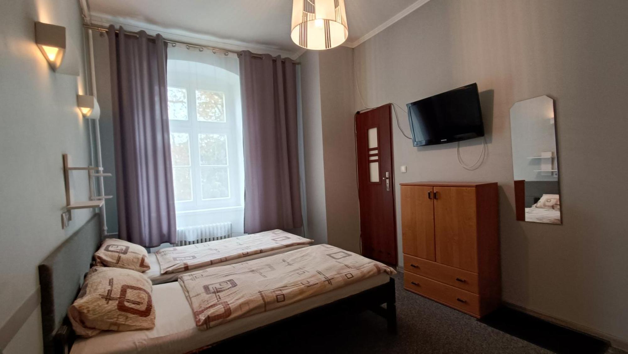 Hotel Polonia Namysłów Bagian luar foto