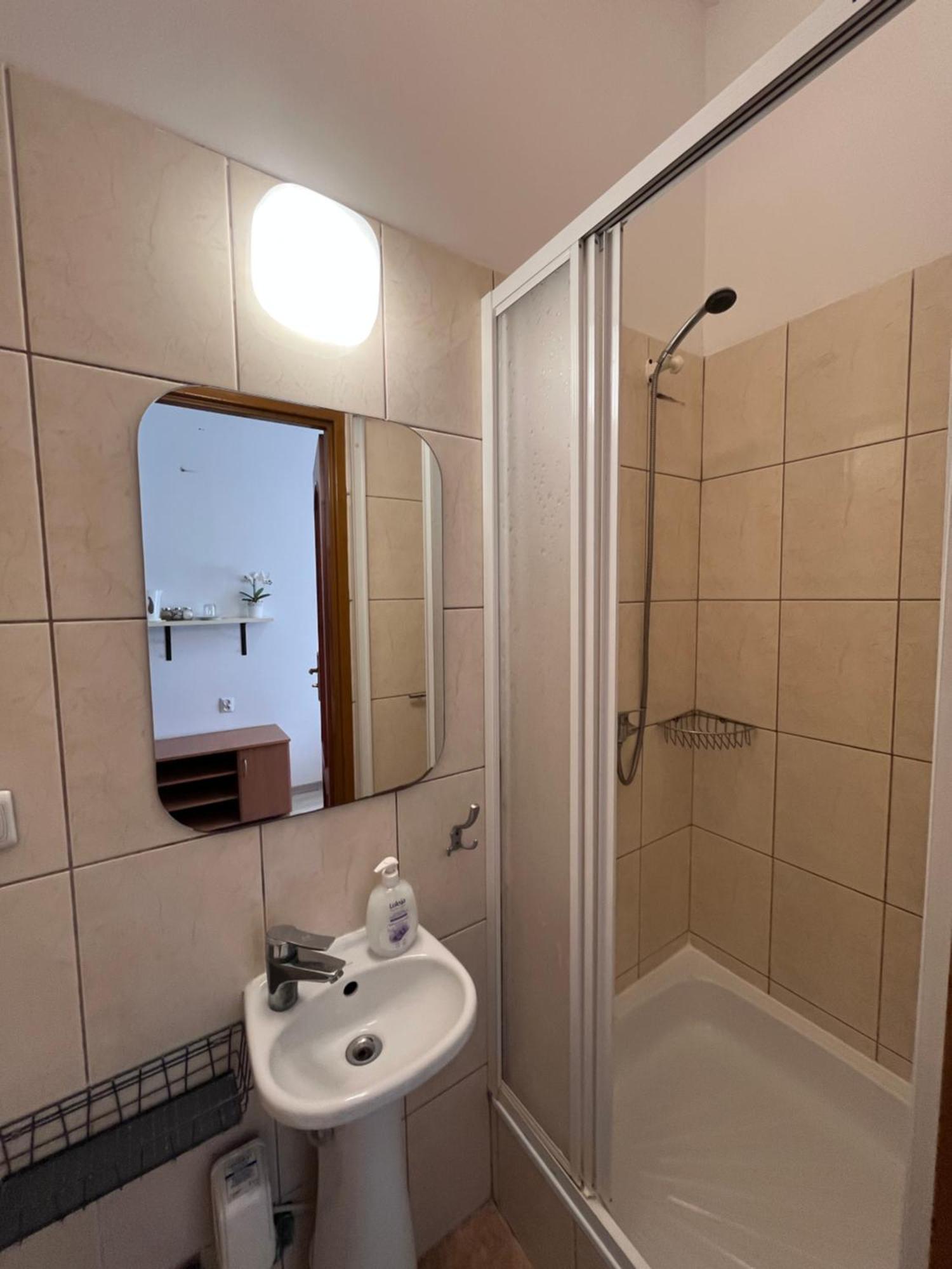 Hotel Polonia Namysłów Bagian luar foto