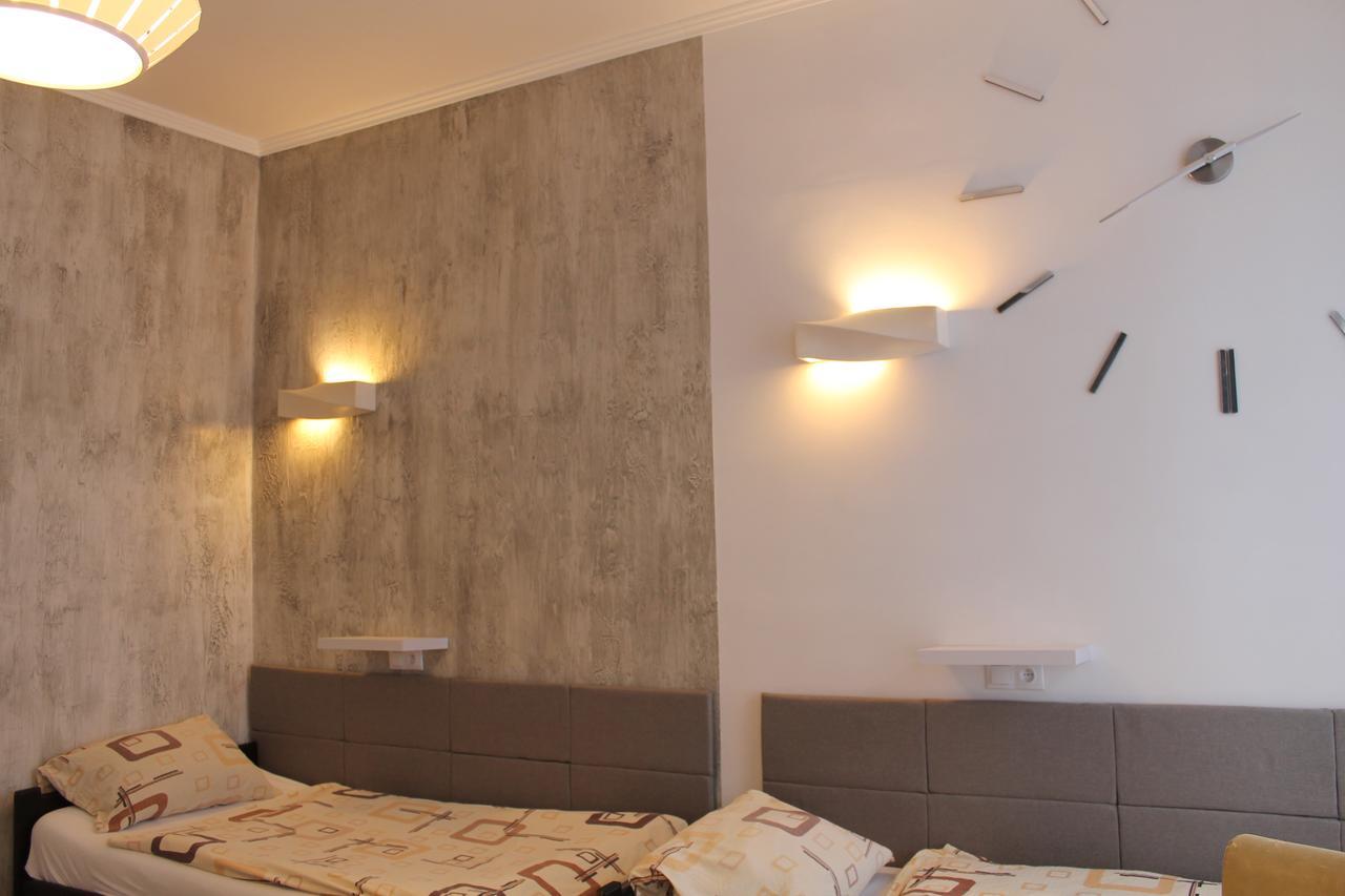 Hotel Polonia Namysłów Bagian luar foto