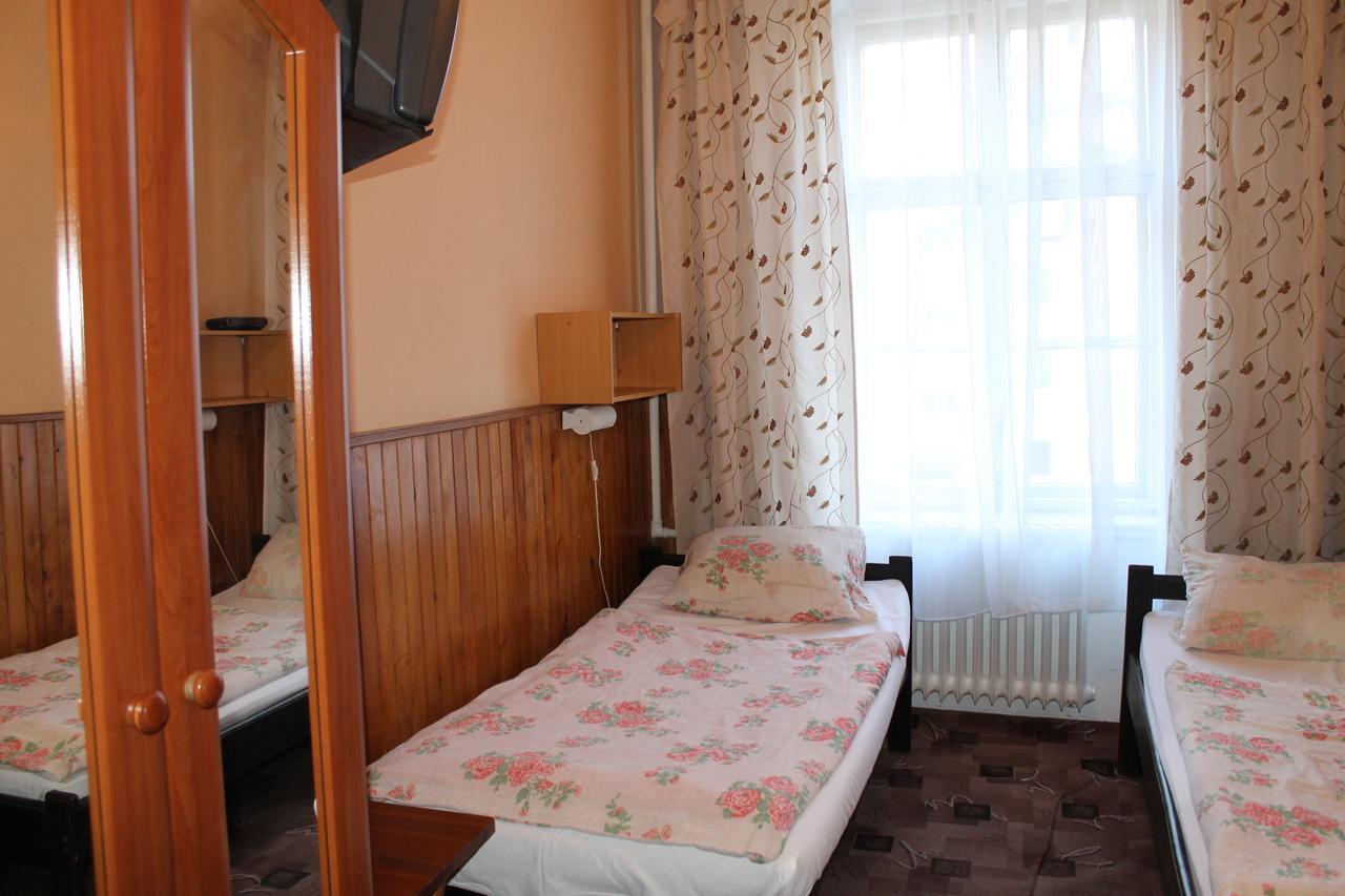 Hotel Polonia Namysłów Bagian luar foto